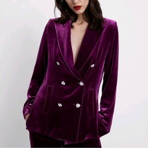 ZARA Luxe Purple Velvet Rhinestone Button Blazer